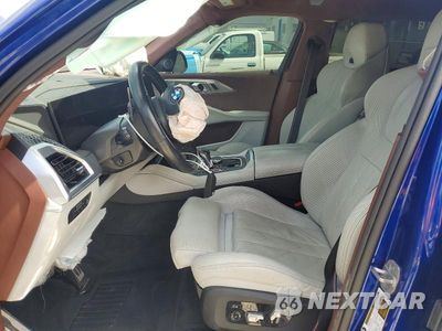 Zdjęcie 7 z 13 samochodu: 2023 BMW XM VIN:5YM23CS03P9P69717 - miniatura