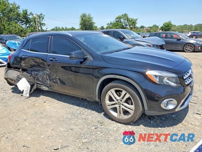 Czwarte zdjęcie samochodu z boku: 2019 MERCEDES-BENZ GLA 250 4MATIC VIN:WDCTG4GB7KJ550228 - miniatura