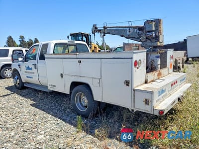 Drugie zdjęcie samochodu z przodu: 2008 FORD F350 SUPER DUTY VIN:1FDWX36RX8EC27459 - miniatura