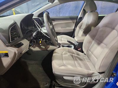 Zdjęcie 7 z 12 samochodu: 2017 HYUNDAI ELANTRA SE VIN:5NPD74LF9HH163815 - miniatura
