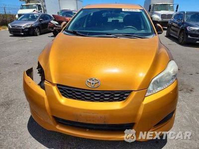Piąte zdjęcie samochodu w środku: 2010 TOYOTA MATRIX BASE VIN:2T1KU4EE5AC338574 - miniatura