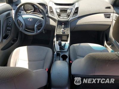 Zdjęcie 8 z 12 samochodu: 2016 HYUNDAI ELANTRA SE VIN:5NPDH4AE7GH690502 - miniatura
