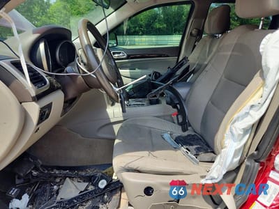 Zdjęcie 7 z 14 samochodu: 2012 JEEP GRAND CHEROKEE LAREDO VIN:1C4RJFAG9CC182027 - miniatura