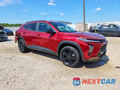 Czwarte zdjęcie samochodu z boku: 2024 CHEVROLET TRAX ACTIV VIN:KL77LKE2XRC103835 - miniatura