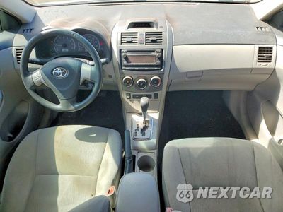 Zdjęcie 8 z 12 samochodu: 2012 TOYOTA COROLLA L VIN:2T1BU4EE5CC755552 - miniatura