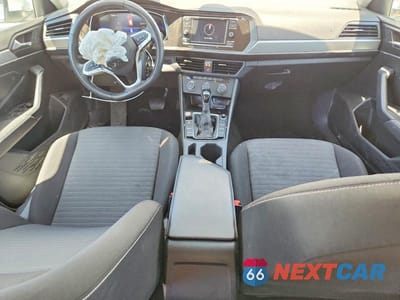 Zdjęcie 8 z 12 samochodu: 2024 VOLKSWAGEN JETTA S VIN:3VW5M7BU8RM044158 - miniatura