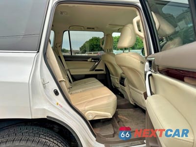 Zdjęcie 9 z 10 samochodu: 2018 LEXUS GX 460 VIN:JTJBM7FX3J5206294 - miniatura