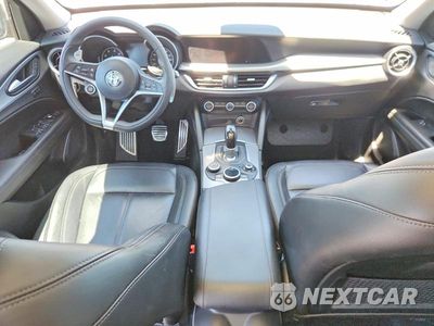 Zdjęcie 8 z 13 samochodu: 2019 ALFA ROMEO STELVIO VIN:ZASPAKAN5K7C30118 - miniatura