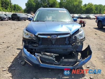 Piąte zdjęcie samochodu w środku: 2017 SUBARU FORESTER 2.5I LIMITED VIN:JF2SJARC4HH801408 - miniatura