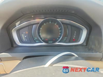 Zdjęcie 9 z 12 samochodu: 2015 VOLVO S60 PREMIER+ VIN:YV1612TC3F1310052 - miniatura
