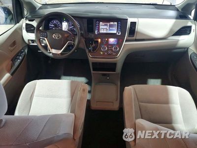 Zdjęcie 8 z 14 samochodu: 2019 TOYOTA SIENNA L 7-PASSENGER VIN:5TDZZ3DC0KS001541 - miniatura