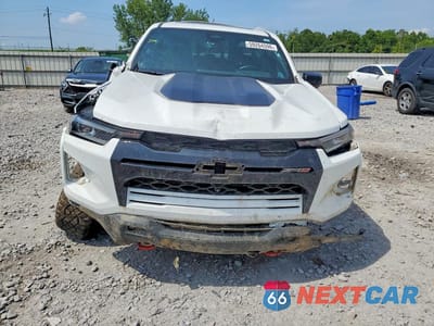 Piąte zdjęcie samochodu w środku: 2024 CHEVROLET COLORADO ZR2 VIN:1GCPTFEK0R1216215 - miniatura