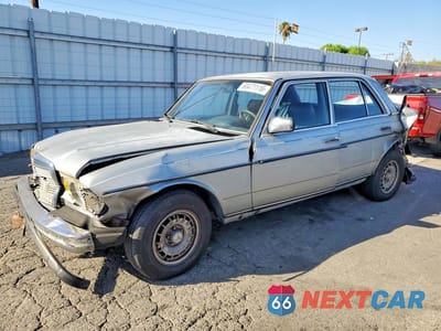 1984 MERCEDES-BENZ 300 DT WDBAB33A3EA019758 - główne zdjęcie licytacji z USA - miniatura