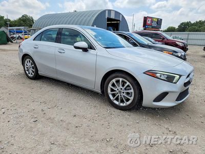 Czwarte zdjęcie samochodu z boku: 2021 MERCEDES-BENZ A 220 VIN:W1K3G4EB7MJ277826 - miniatura