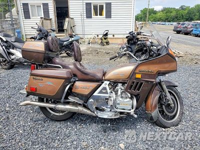 1982 HONDA GL1100 A 1HFSC0227CA235658 - główne zdjęcie licytacji z USA - miniatura