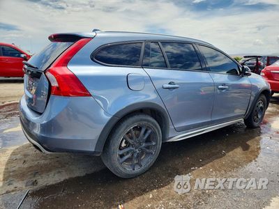 Trzecie zdjęcie samochodu z tyłu: 2018 VOLVO V60 CROSS COUNTRY PREMIER VIN:YV440MWK6J2056352 - miniatura