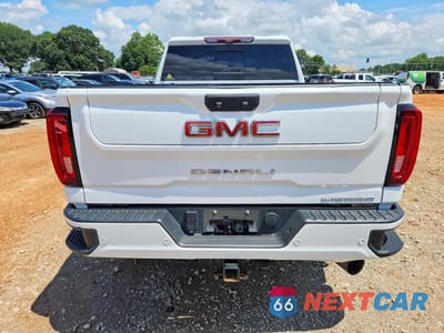 Zdjęcie 6 z 12 samochodu: 2021 GMC SIERRA K2500 DENALI VIN:1GT49REY2MF274300 - miniatura