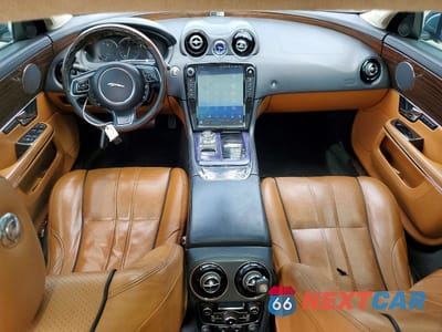 Zdjęcie 8 z 13 samochodu: 2012 JAGUAR XJL VIN:SAJWA2GB1CLV27009 - miniatura