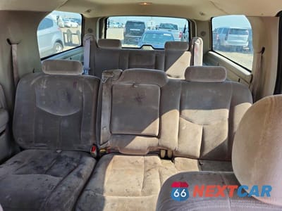 Zdjęcie 10 z 13 samochodu: 2004 GMC YUKON XL K1500 VIN:3GKFK16Z74G158888 - miniatura