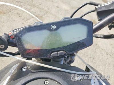 Zdjęcie 7 z 9 samochodu: 2015 YAMAHA FZ07 C VIN:JYARM06Y5FA000969 - miniatura