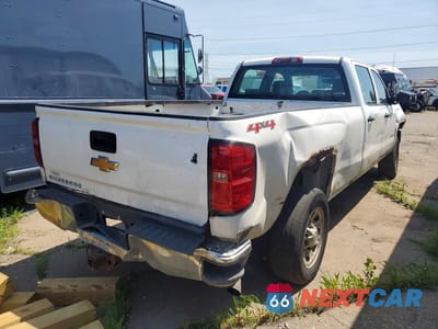 Trzecie zdjęcie samochodu z tyłu: 2015 CHEVROLET SILVERADO K3500 VIN:1GC4KYCG6FF678566 - miniatura