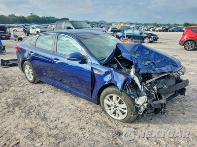 Czwarte zdjęcie samochodu z boku: 2017 KIA OPTIMA SX AUTOMATIC VIN:5XXGT4L30HG170209 - miniatura