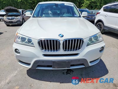 Piąte zdjęcie samochodu w środku: 2013 BMW X3 XDRIVE28I VIN:5UXWX9C50D0A27109 - miniatura
