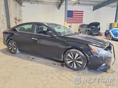 Czwarte zdjęcie samochodu z boku: 2021 NISSAN ALTIMA SV VIN:1N4BL4DV3MN376090 - miniatura