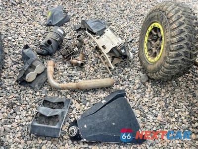 Zdjęcie 7 z 10 samochodu: 2015 CAN-AM MAVERICK UTILITY VEHICLE VIN:3JBPDAR29FJ001140 - miniatura