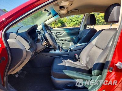 Zdjęcie 7 z 13 samochodu: 2018 NISSAN ALTIMA 2.5 SR VIN:1N4AL3AP0JC114112 - miniatura
