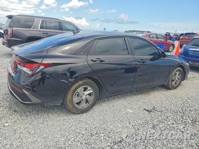 Trzecie zdjęcie samochodu z tyłu: 2026 HYUNDAI ELANTRA SE VIN:KMHLL4DG4TU151435 - miniatura
