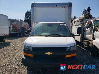 Piąte zdjęcie samochodu w środku: 2021 CHEVROLET EXPRESS BOX TRUCK VIN:1HA6GVC76MN006823 - miniatura