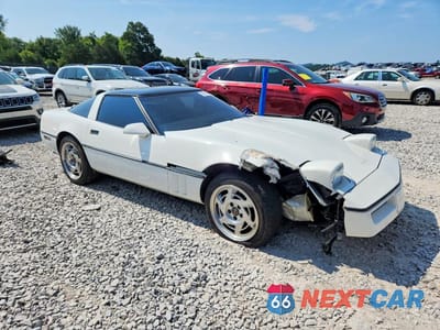Czwarte zdjęcie samochodu z boku: 1984 CHEVROLET CORVETTE VIN:1G1AY0786E5142395 - miniatura