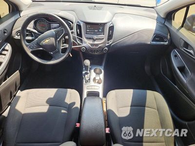 Zdjęcie 8 z 13 samochodu: 2017 CHEVROLET CRUZE LT VIN:3G1BE6SM6HS566688 - miniatura