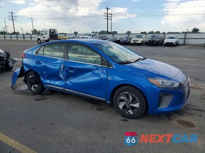 Czwarte zdjęcie samochodu z boku: 2017 HYUNDAI IONIQ SEL VIN:KMHC75LC0HU035701 - miniatura