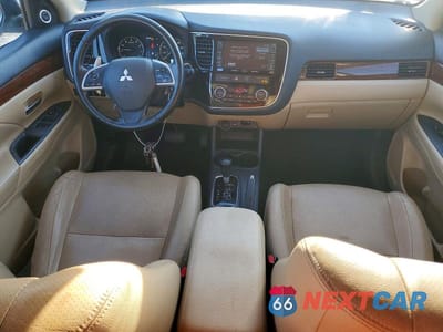 Zdjęcie 8 z 13 samochodu: 2014 MITSUBISHI OUTLANDER GT VIN:JA4JZ4AX0EZ001594 - miniatura
