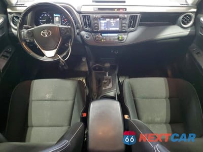 Zdjęcie 8 z 12 samochodu: 2017 TOYOTA RAV4 XLE VIN:JTMRFREV5HJ170858 - miniatura