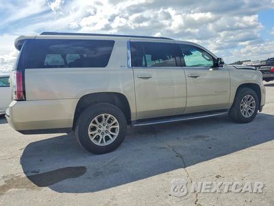 Trzecie zdjęcie samochodu z tyłu: 2017 GMC YUKON XL K1500 SLT VIN:1GKS2GKC9HR182375 - miniatura