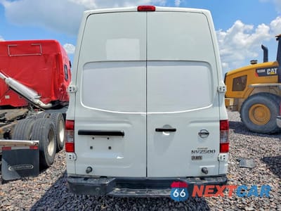 Zdjęcie 6 z 12 samochodu: 2014 NISSAN NV 2500 VIN:1N6BF0LX2EN105744 - miniatura