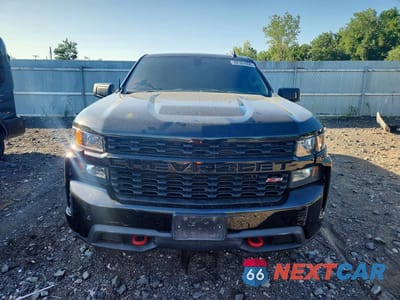 Piąte zdjęcie samochodu w środku: 2021 CHEVROLET SILVERADO K1500 TRAIL BOSS CUSTOM VIN:1GCPYCEF0MZ342717 - miniatura