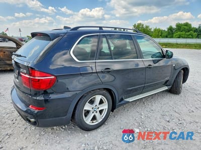 Trzecie zdjęcie samochodu z tyłu: 2013 BMW X5 XDRIVE35D VIN:5UXZW0C56D0B93632 - miniatura