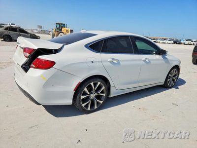 Trzecie zdjęcie samochodu z tyłu: 2015 CHRYSLER 200 C VIN:1C3CCCCG7FN673639 - miniatura
