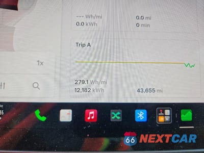Zdjęcie 9 z 12 samochodu: 2023 TESLA MODEL Y VIN:7SAYGAEE0PF910609 - miniatura