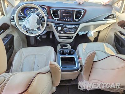 Zdjęcie 8 z 13 samochodu: 2019 CHRYSLER PACIFICA LIMITED VIN:2C4RC1GG2KR552079 - miniatura