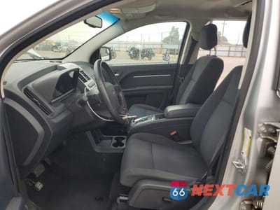 Zdjęcie 7 z 13 samochodu: 2010 DODGE JOURNEY SXT VIN:3D4PH5FV6AT148443 - miniatura