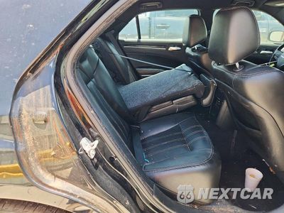 Zdjęcie 10 z 12 samochodu: 2018 CHRYSLER 300 S VIN:2C3CCABG6JH243320 - miniatura