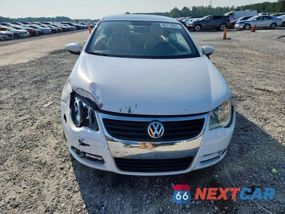 Piąte zdjęcie samochodu w środku: 2011 VOLKSWAGEN EOS KOMFORT VIN:WVWBW7AHXBV005183 - miniatura