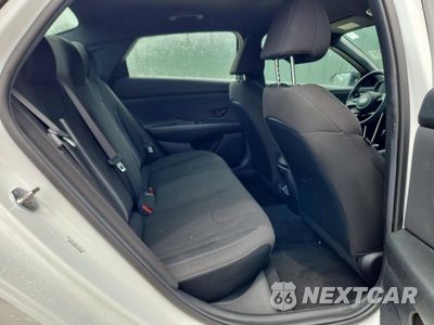 Zdjęcie 10 z 12 samochodu: 2026 HYUNDAI ELANTRA SEL SPORT VIN:KMHLM4DG3TU191860 - miniatura