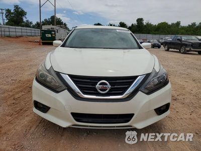 Piąte zdjęcie samochodu w środku: 2017 NISSAN ALTIMA 2.5 SR VIN:1N4AL3AP7HC284865 - miniatura