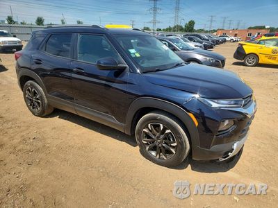 Czwarte zdjęcie samochodu z boku: 2021 CHEVROLET TRAILBLAZER LT VIN:KL79MPSL2MB140599 - miniatura